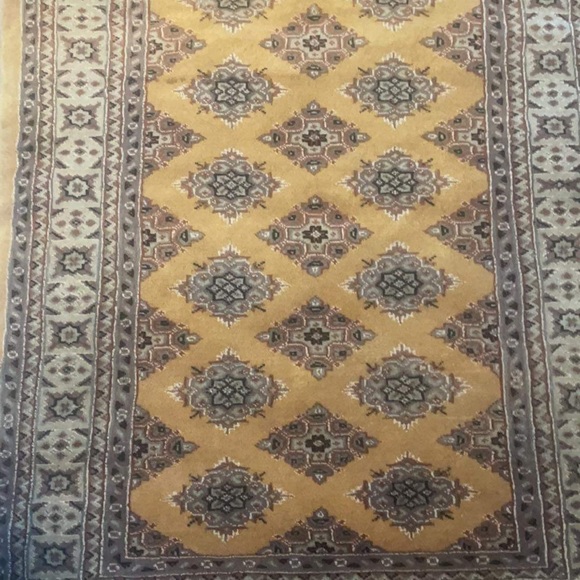 Handmade Persian carpets - Picture 3 of 4